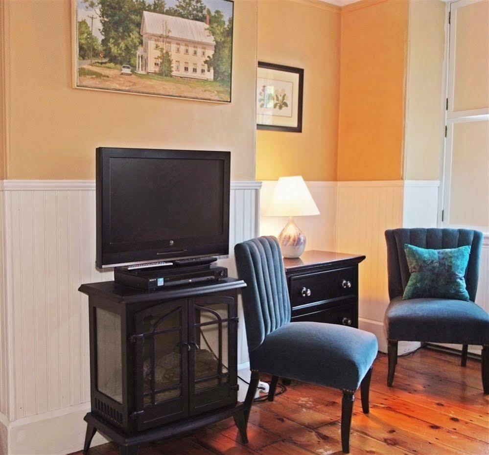 Blind Tiger Portland - Carleton Street Guest House Екстер'єр фото
